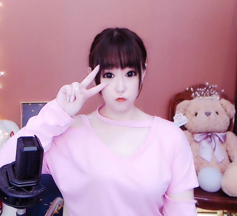 舞帝红太狼直播_舞帝红太狼在线视频_yy搜索